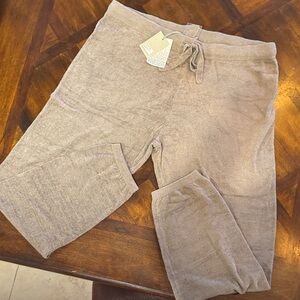 Barefoot dreams, cozy, chic, ultralight, joggers